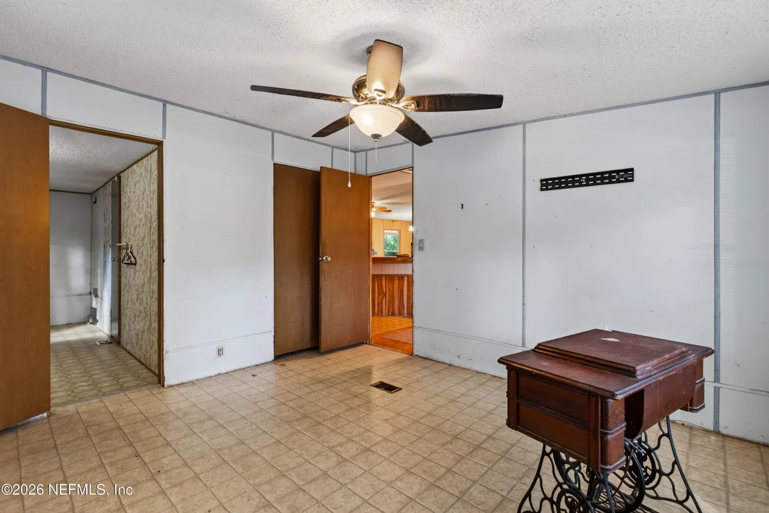 Photo of 115 GORBUTT Road
