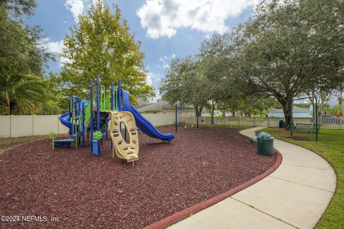 Photo of 312 SOUTHLAKE Drive