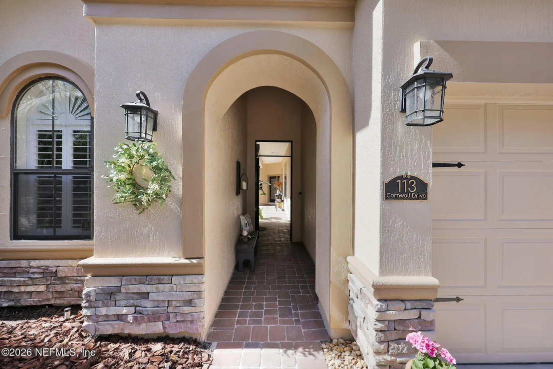 Photo of 113 CORNWALL Drive