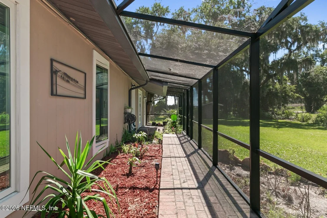 Photo of 381 COUNTY ROAD 13 S