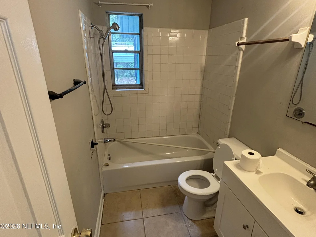 Photo of 5628 BELAFONTE Drive