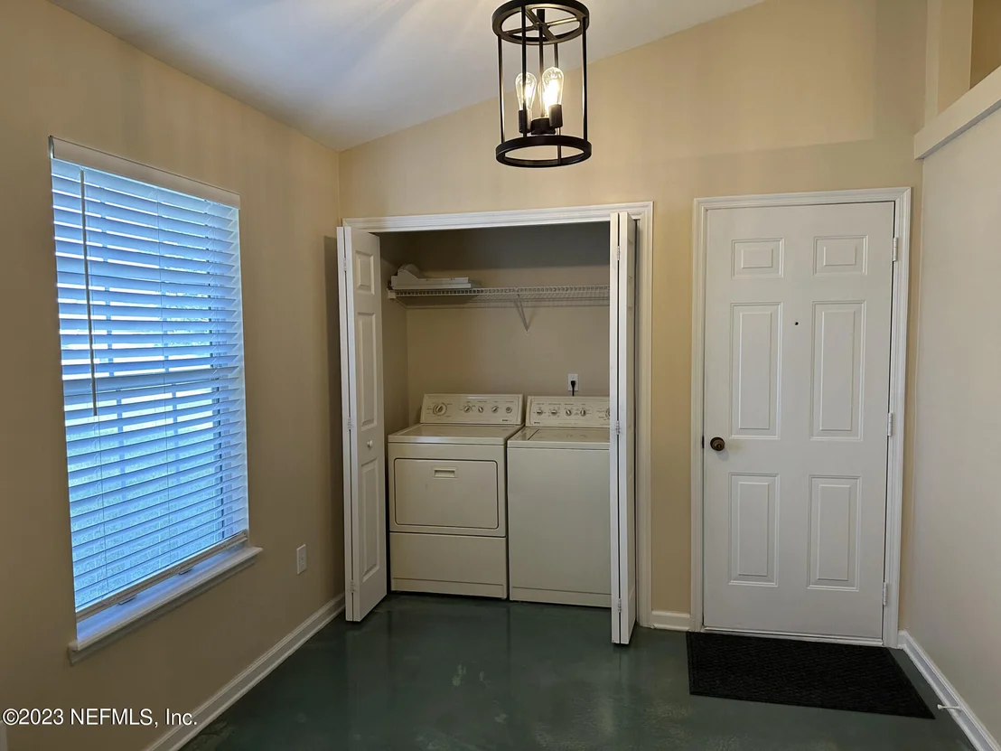 Photo of 209 IVY LAKES Drive