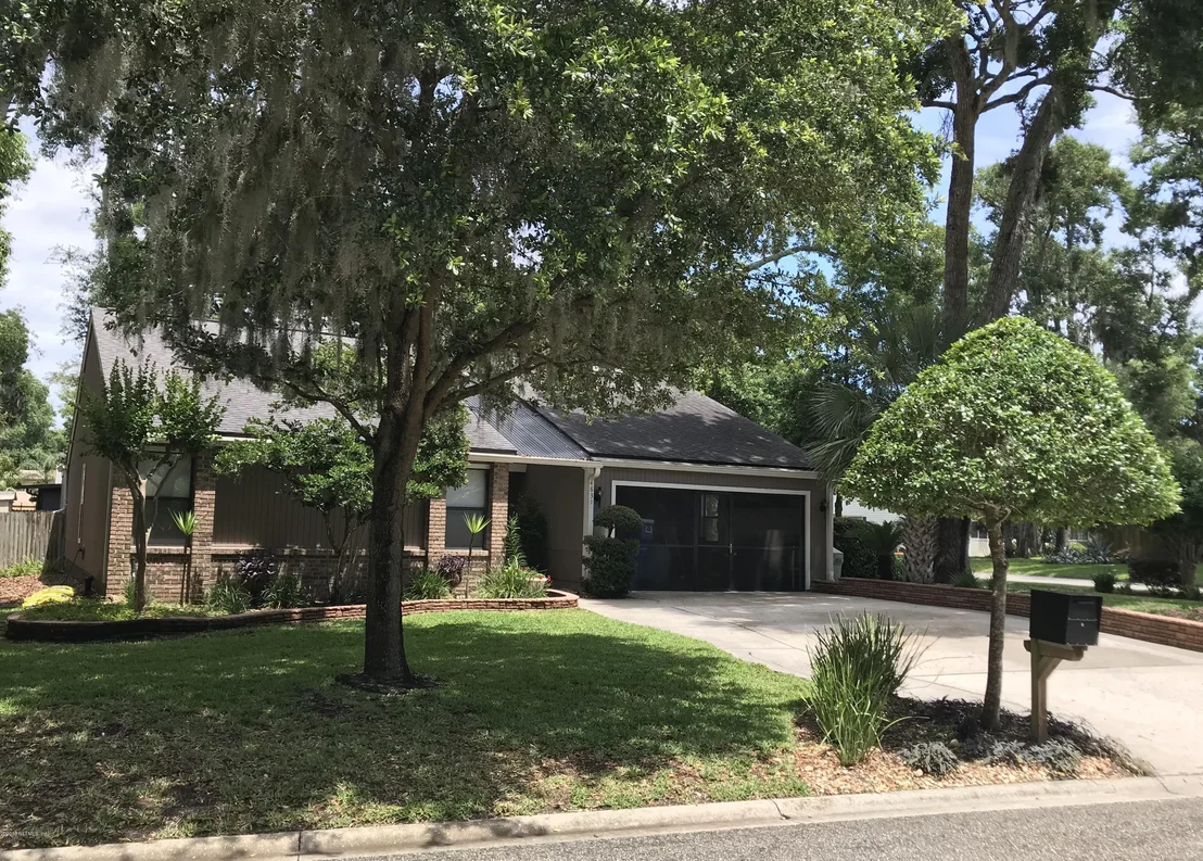 Photo of 4831 BEACON Drive W