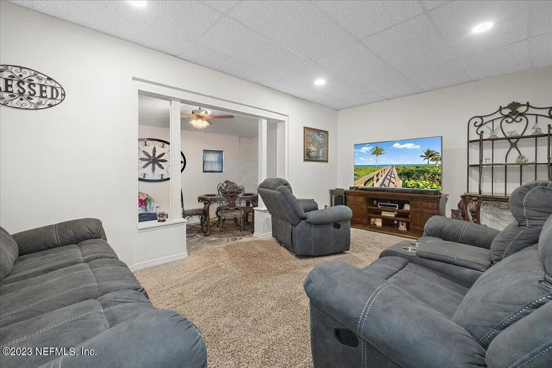 Photo of 5303 PENN Circle