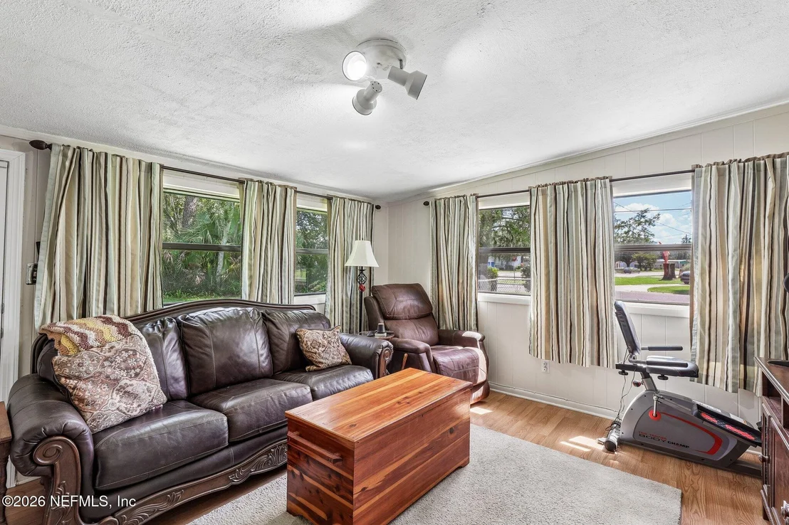 Photo of 1249 LE BRUN Drive