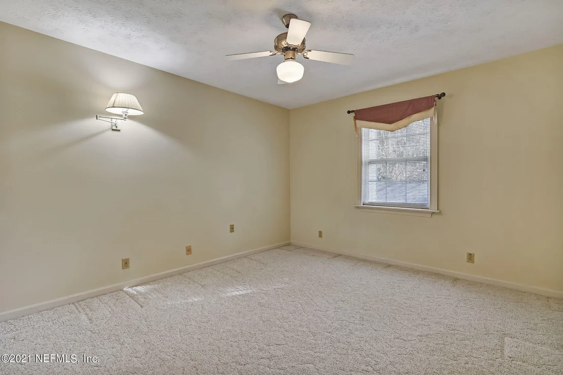 Photo of 11432 RIVER KNOLL Drive