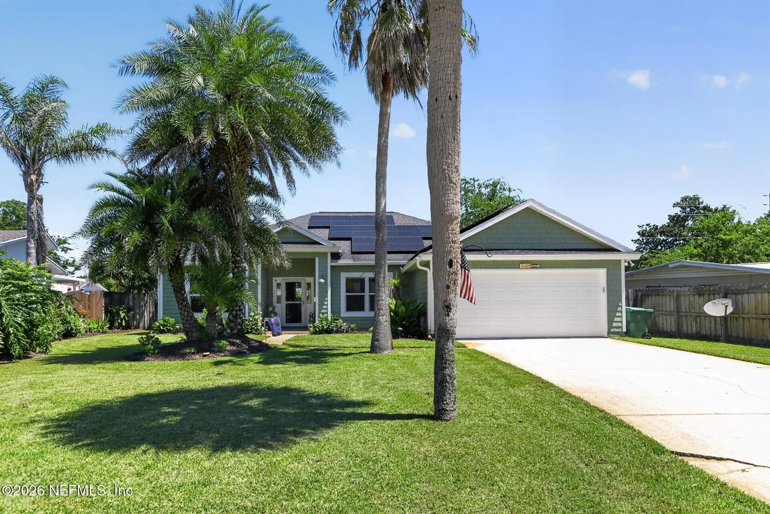 Photo of 1115 PALM Circle