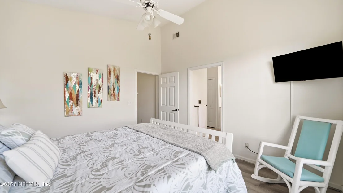 Photo of 705 AUGUSTA Circle