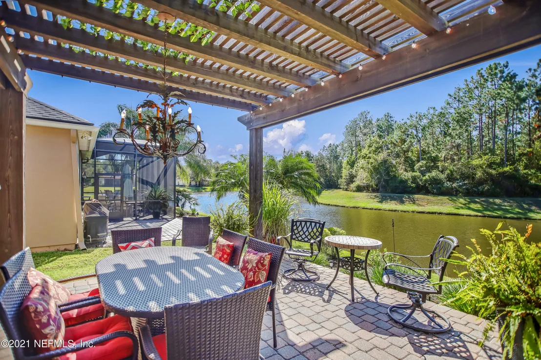 Photo of 1021 INVERNESS Drive