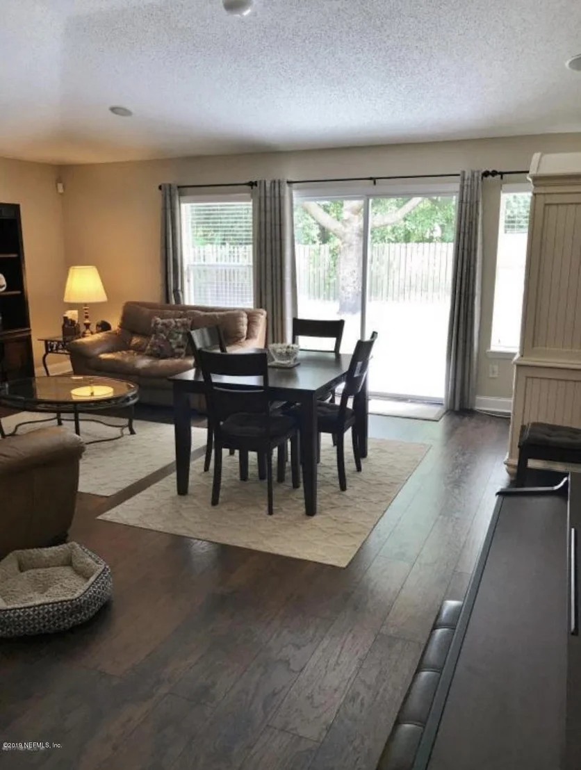 Photo of 689 MACKENZIE Circle