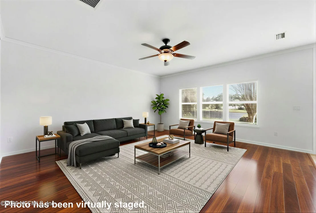 Photo of 936 LAS NAVAS Place