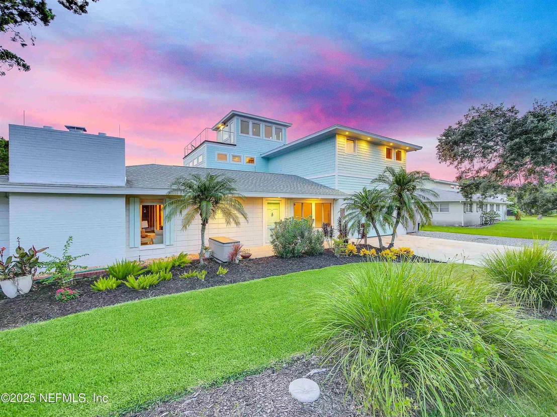 Photo of 205 COQUINA Avenue
