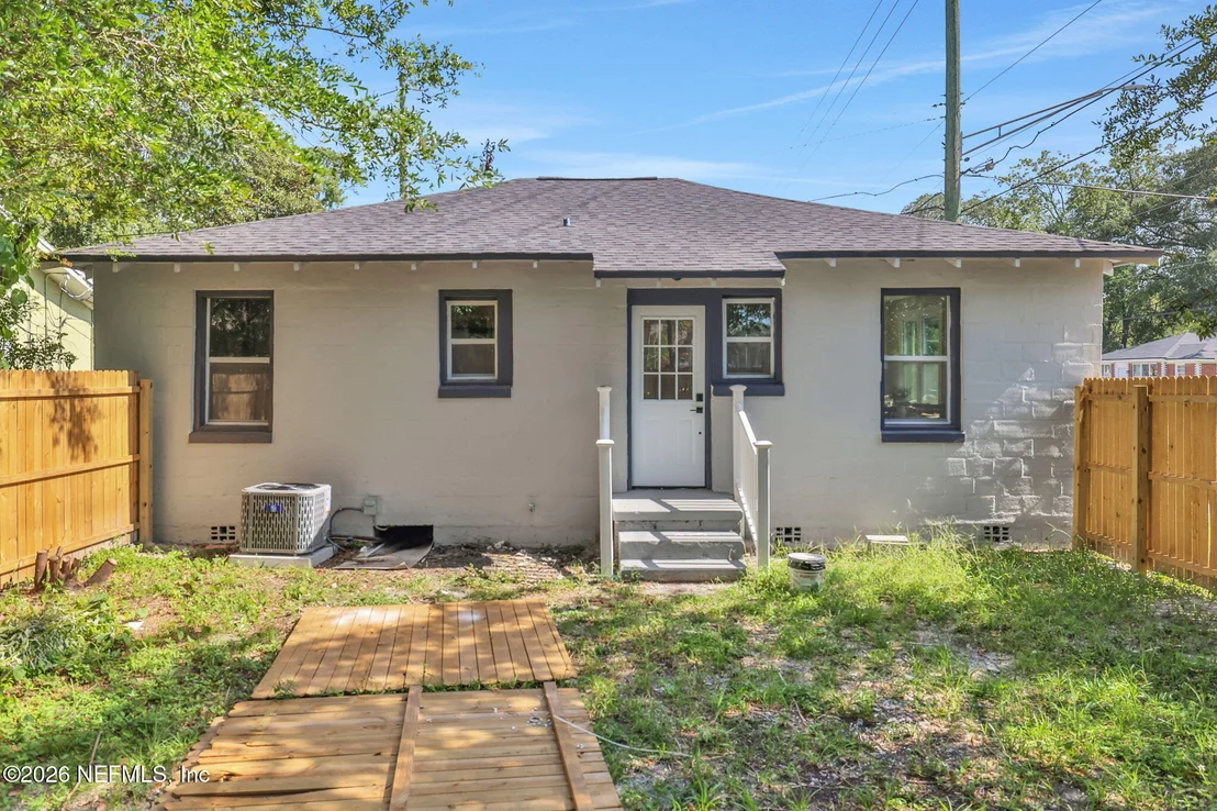 Photo of 3002 MYRA Street