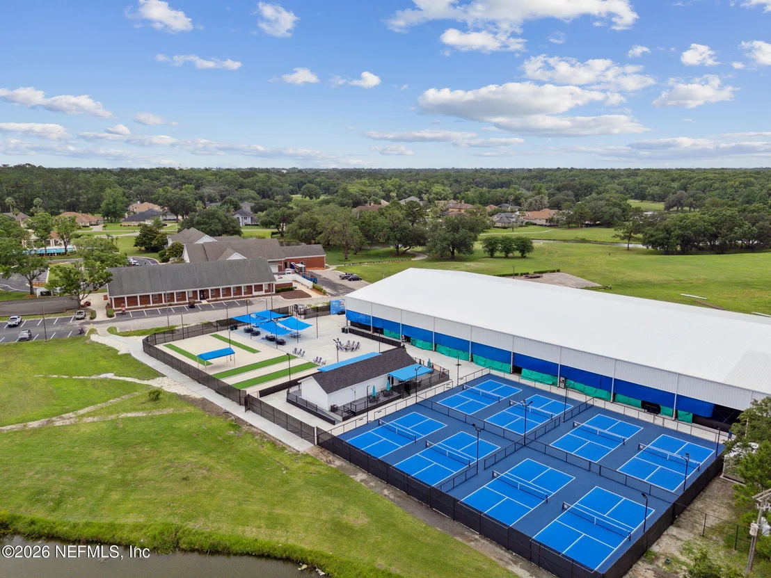 Photo of 794 CAMERON Drive