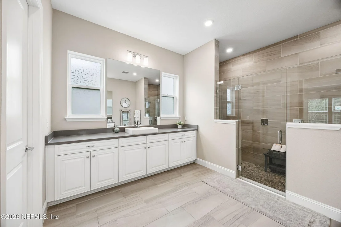 Photo of 323 ASPINWALL Parkway
