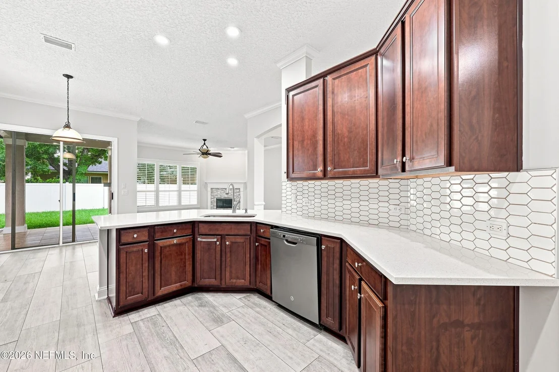 Photo of 10125 DELPOINT Lane