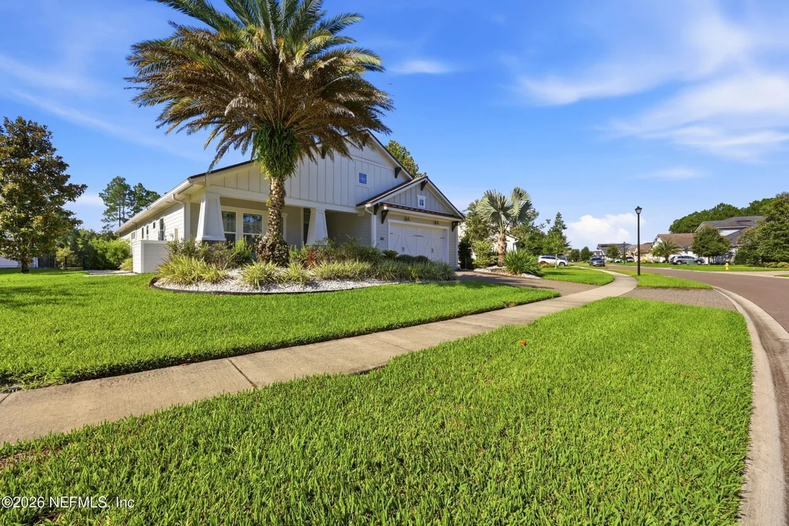 Photo of 220 PINE HAVEN Drive