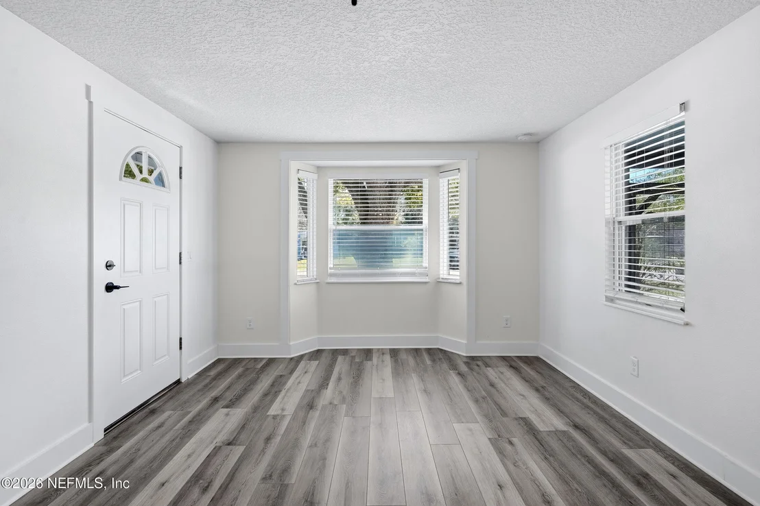 Photo of 72 DELTONA Boulevard