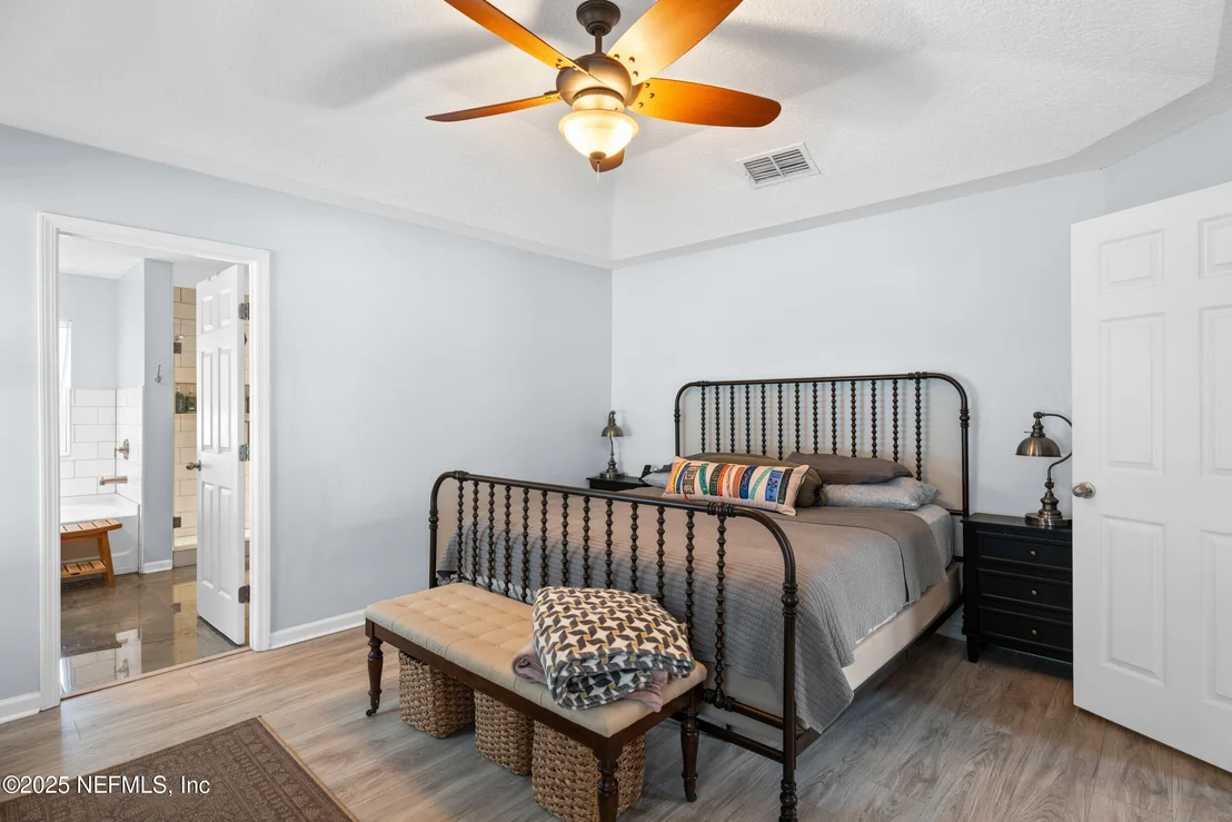 Photo of 96433 COMMODORE POINT Drive
