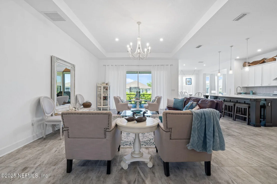 Photo of 63 BRADDOCK Court
