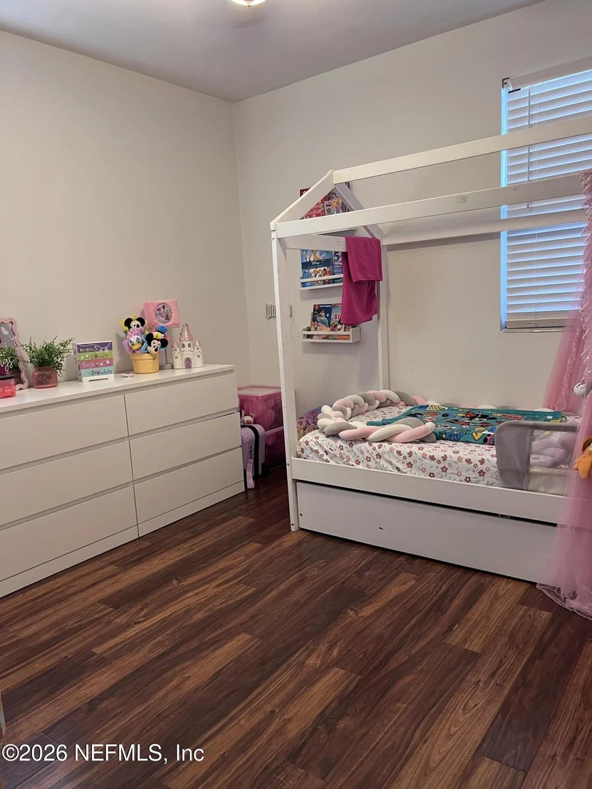 Photo of 240 WOODSIDE Drive