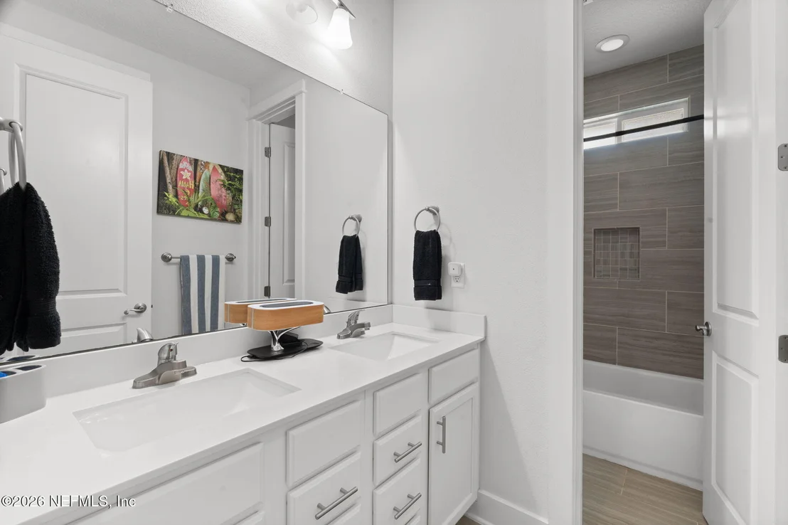 Photo of 2115 BARTOLOME Road