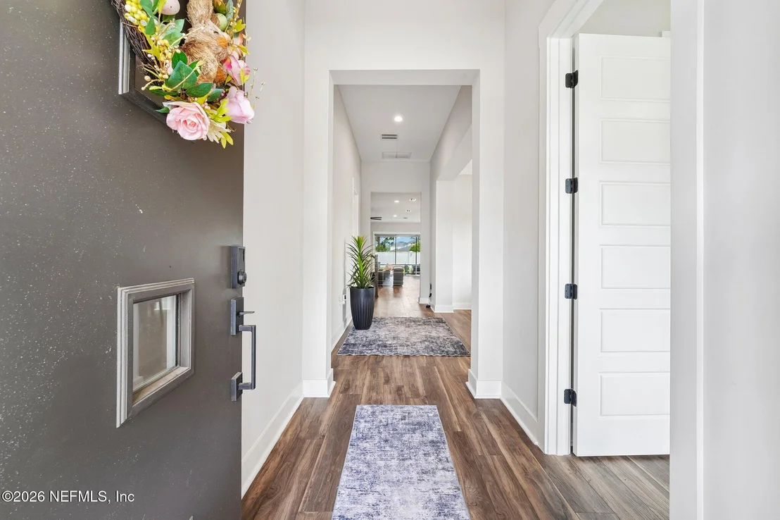 Photo of 10223 SILVERBROOK Trail