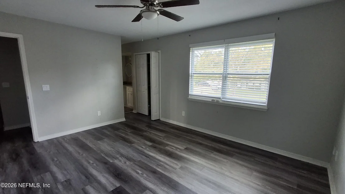 Photo of 1809 FARM WAY Way