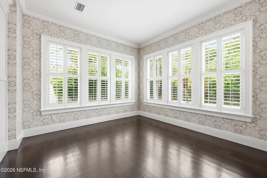 Photo of 1030 MAPLE Lane