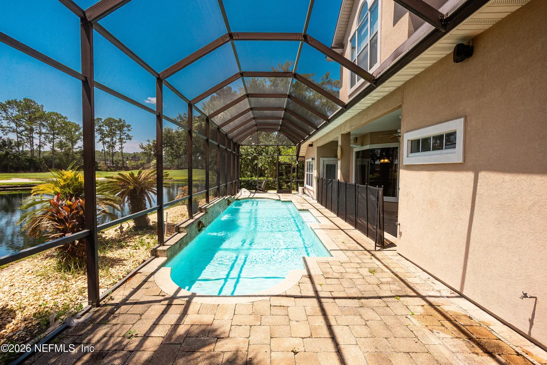 Photo of 1433 COURSE VIEW Drive