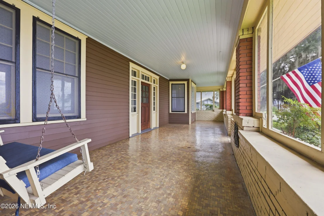 Photo of 520 RIVER Street