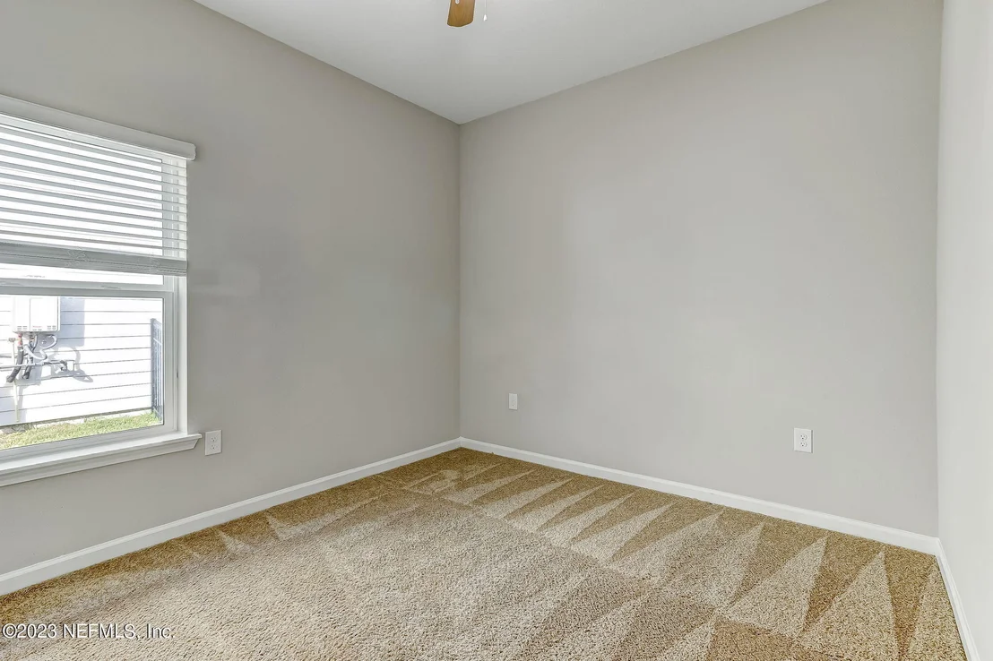 Photo of 152 WINDERMERE Way