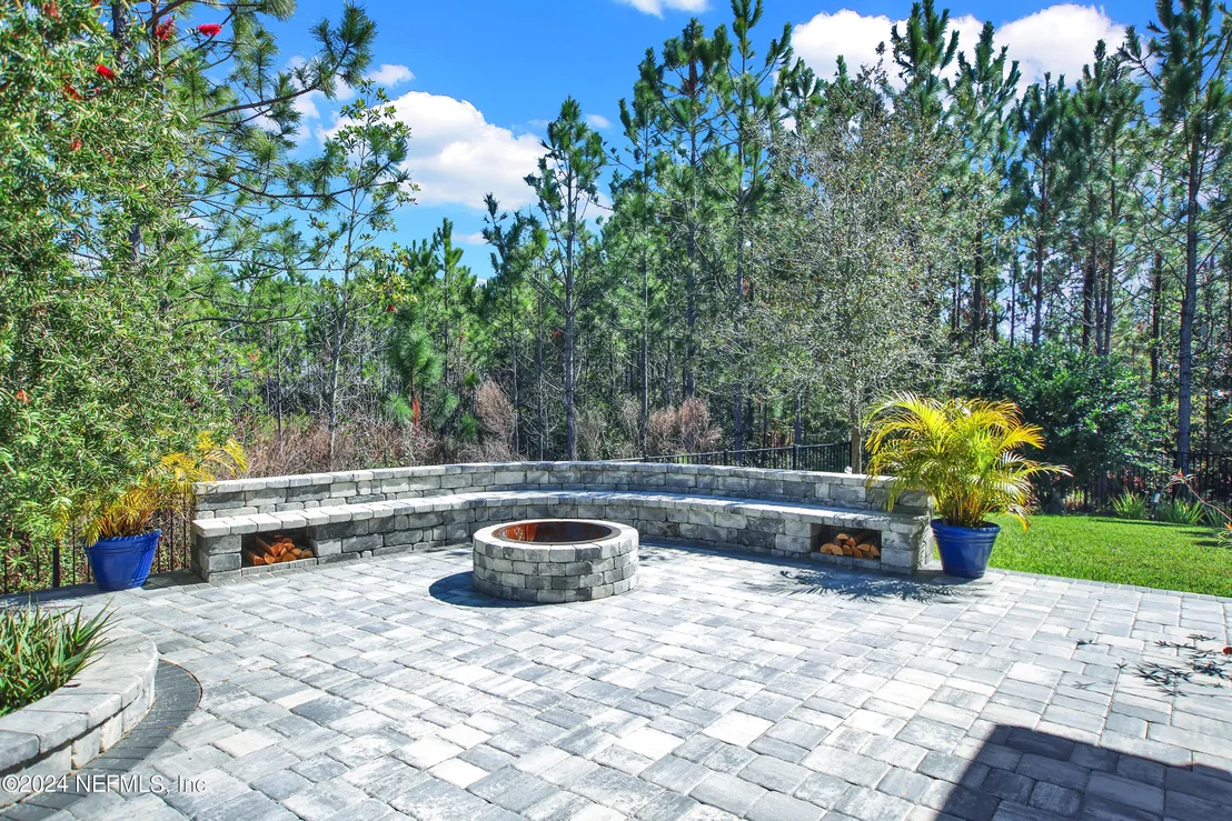 Photo of 10152 SILVERBROOK Trail