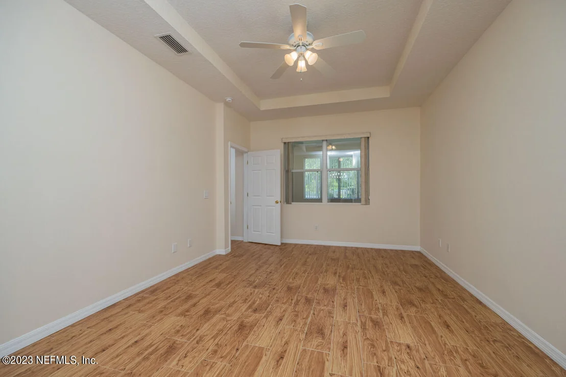 Photo of 601 KNOLLWOOD Lane