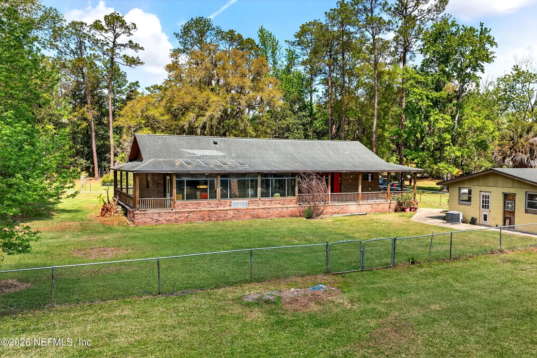 Photo of 43122 PINERIDGE Drive