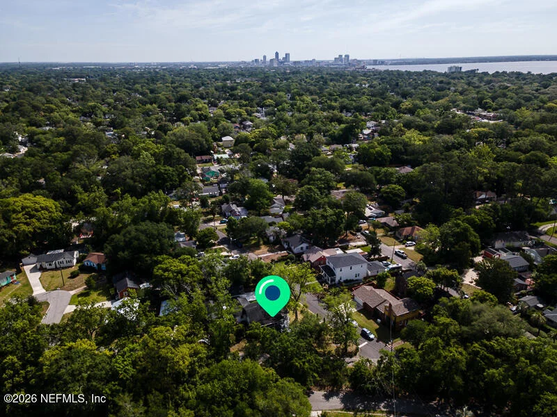 Photo of 1335 AZALEA Drive