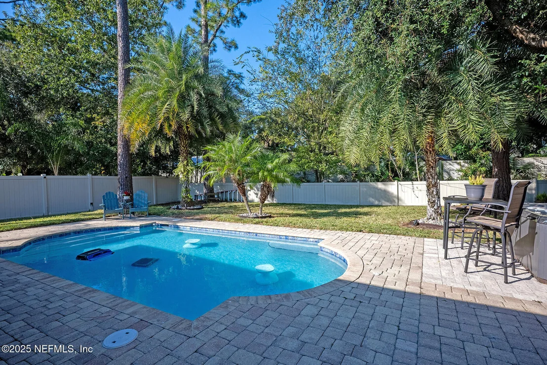 Photo of 112 PLAZA DEL RIO Drive