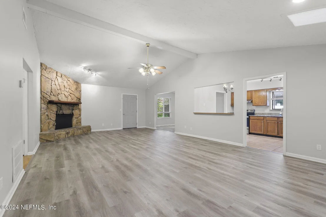 Photo of 10579 CASTLEBROOK Drive