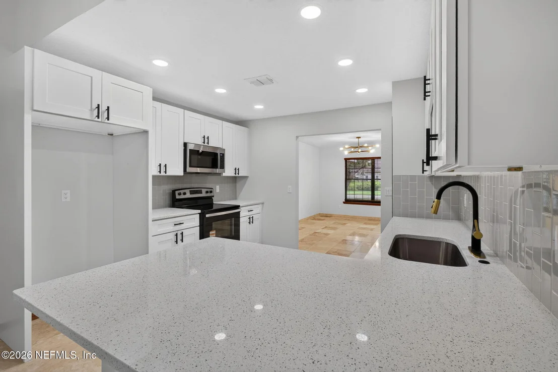 Photo of 3016 NAUTILUS Road