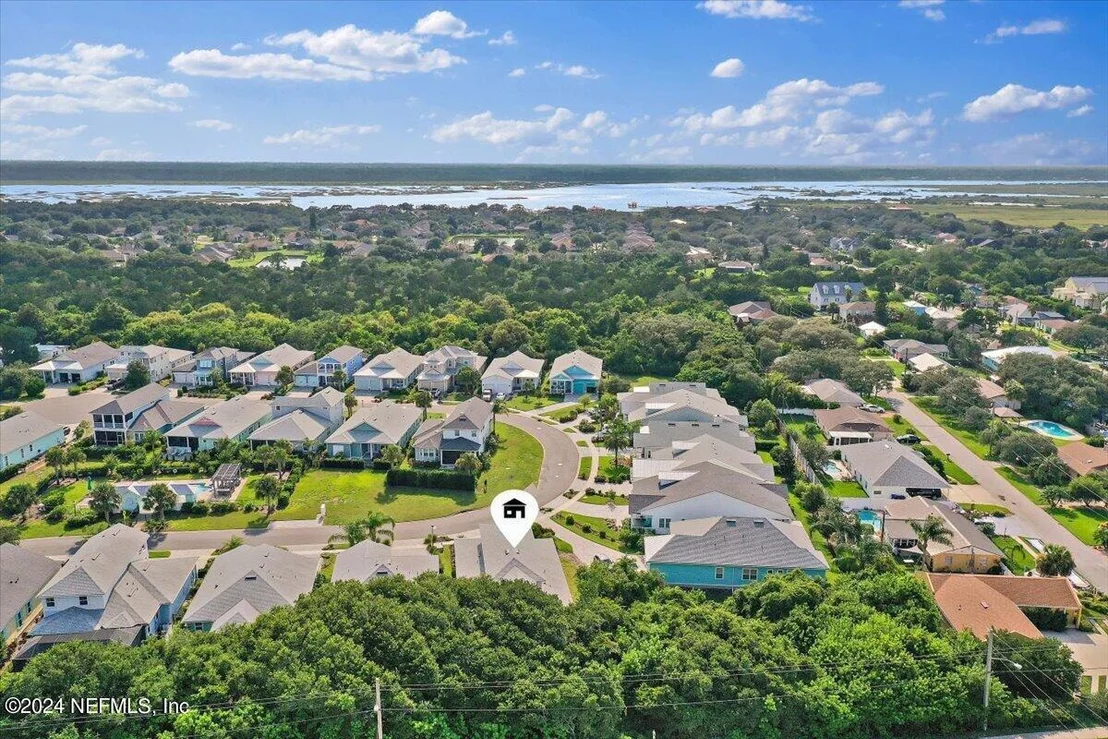 Photo of 92 OCEANVIEW Drive