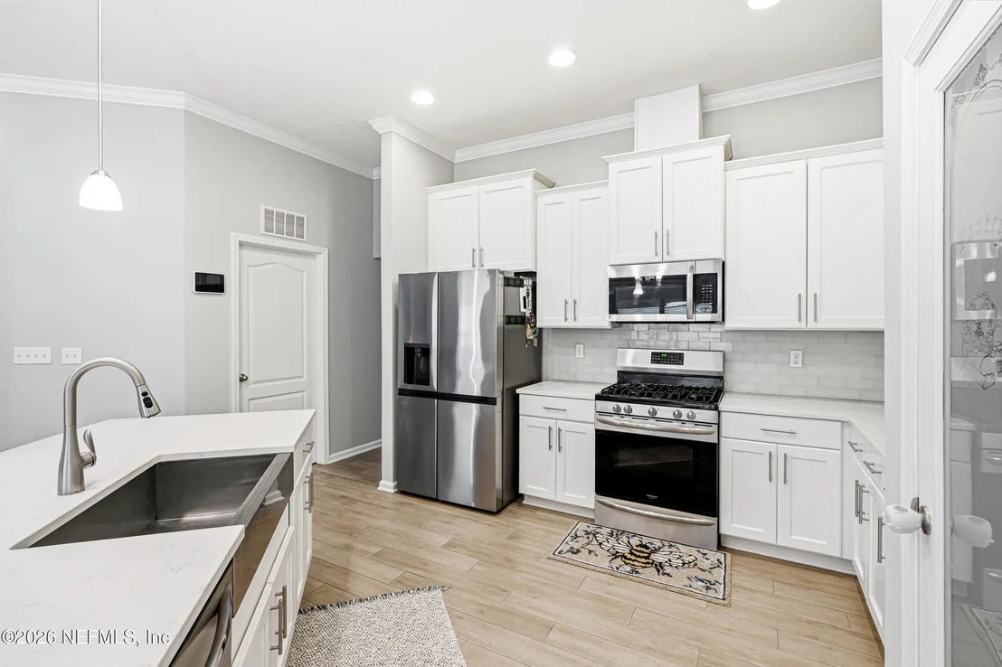 Photo of 737 SHETLAND Drive