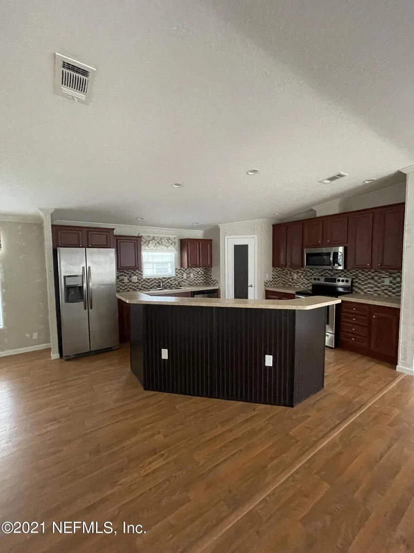 Photo of 16763 YELLOW BLUFF Road