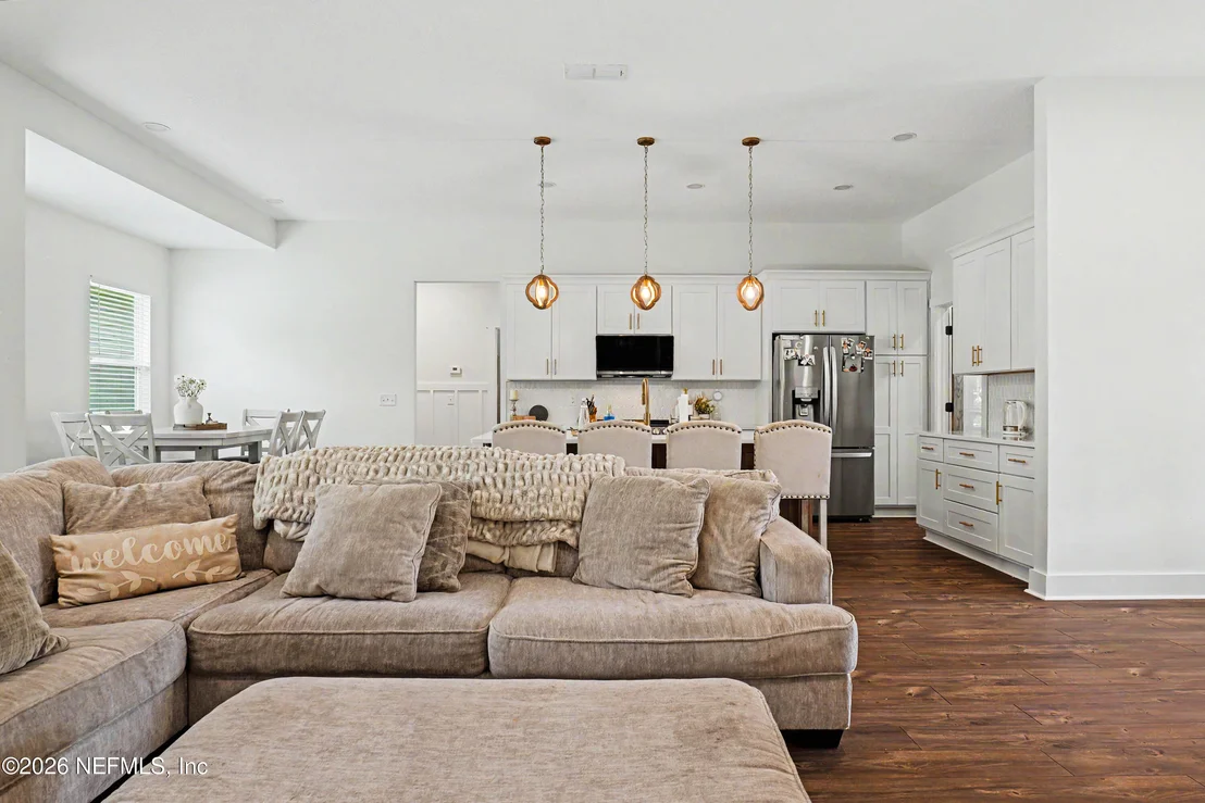 Photo of 44024 BREEZY Lane