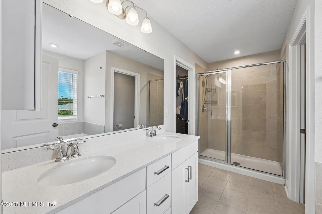 Photo of 13192 DUNWICK Road