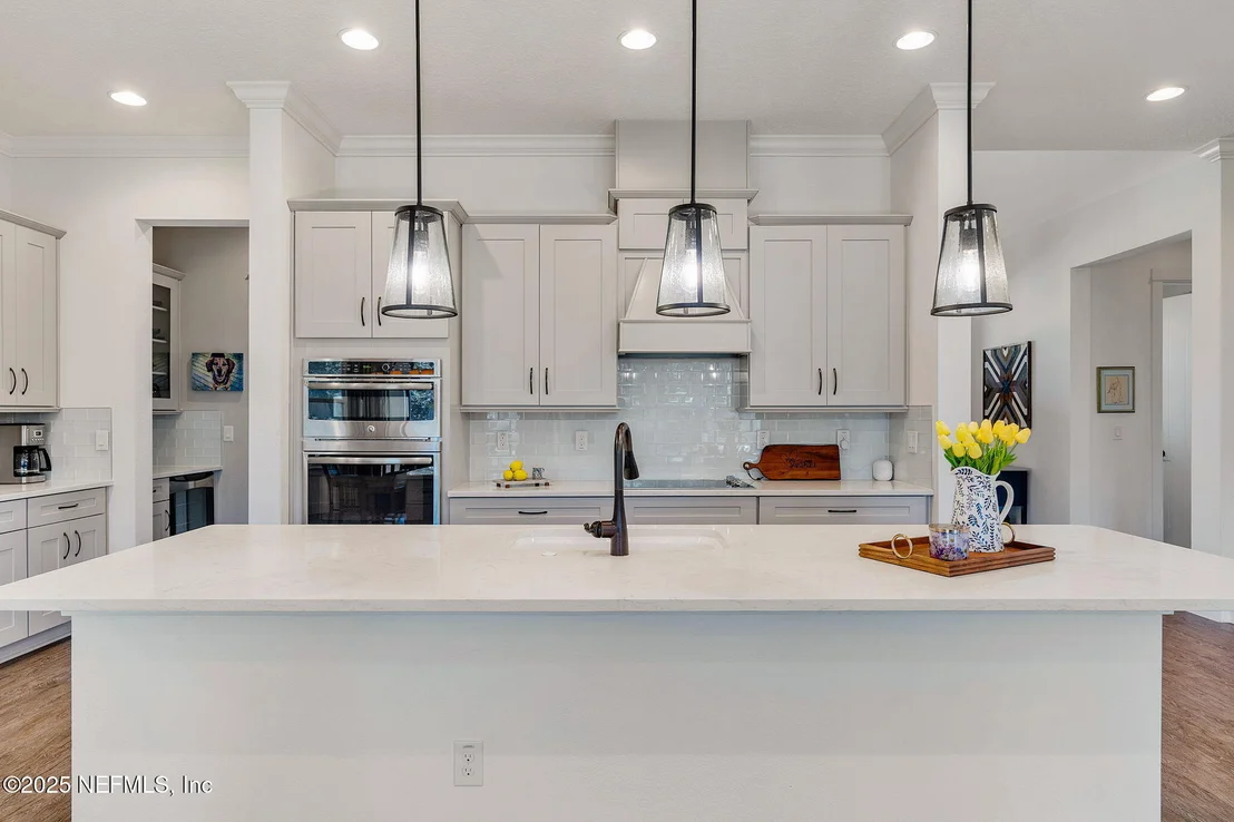 Photo of 8494 MABEL Drive