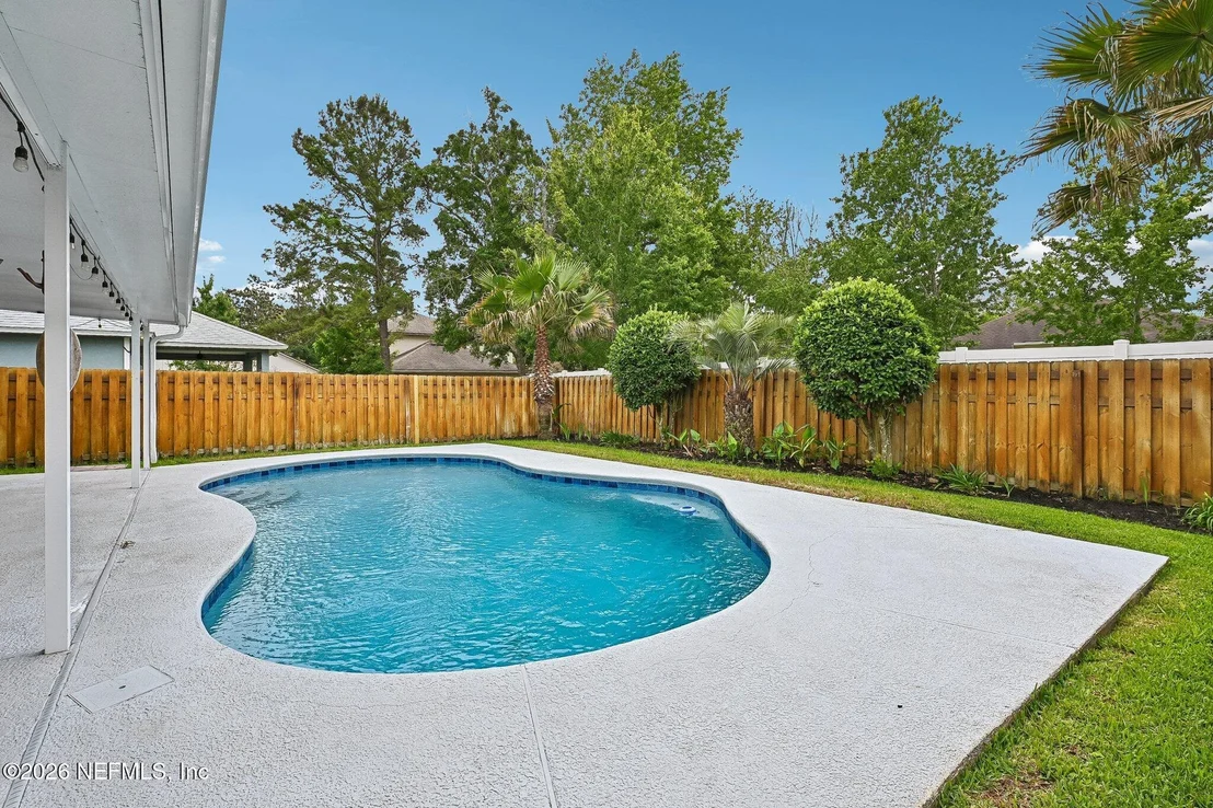 Photo of 912 BUTTERCUP Drive