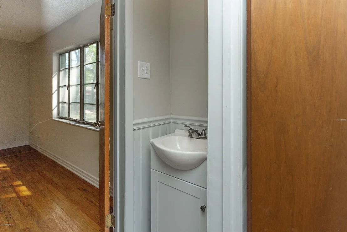 Photo of 2435 ORMSBY Circle W