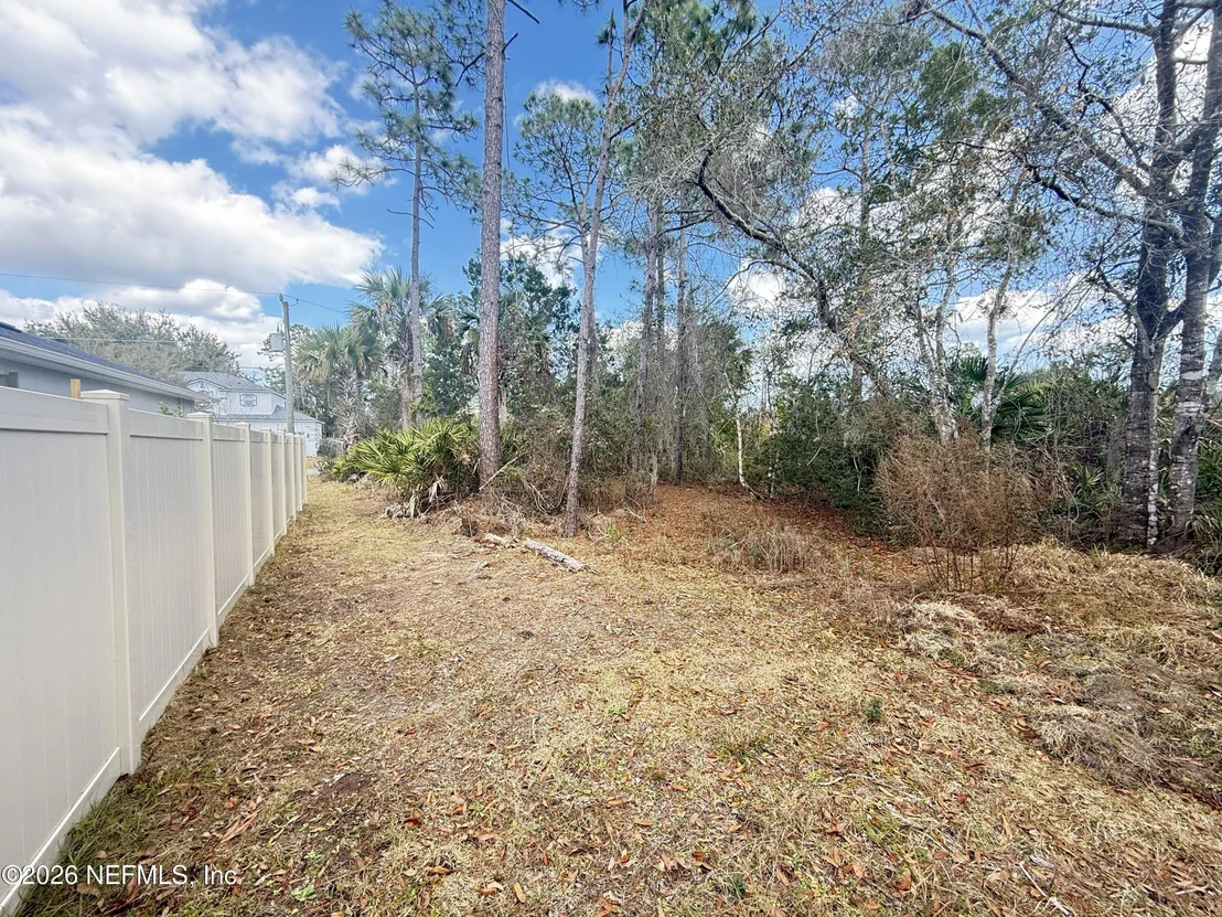 Photo of 12 PINEASH Lane