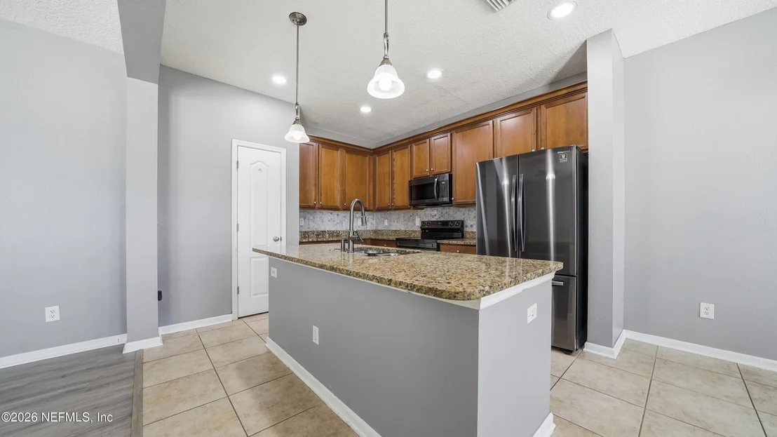 Photo of 650 BRIAR VIEW Drive