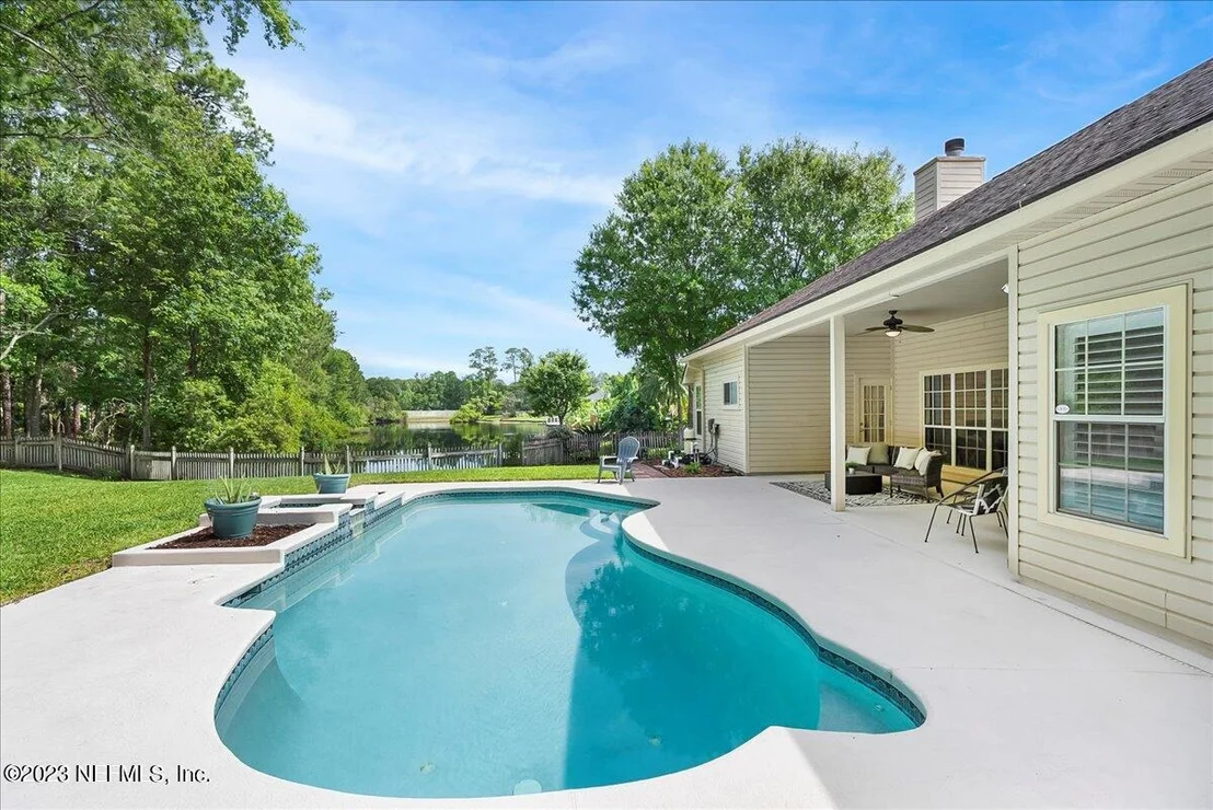 Photo of 2809 SWEETHOLLY Drive